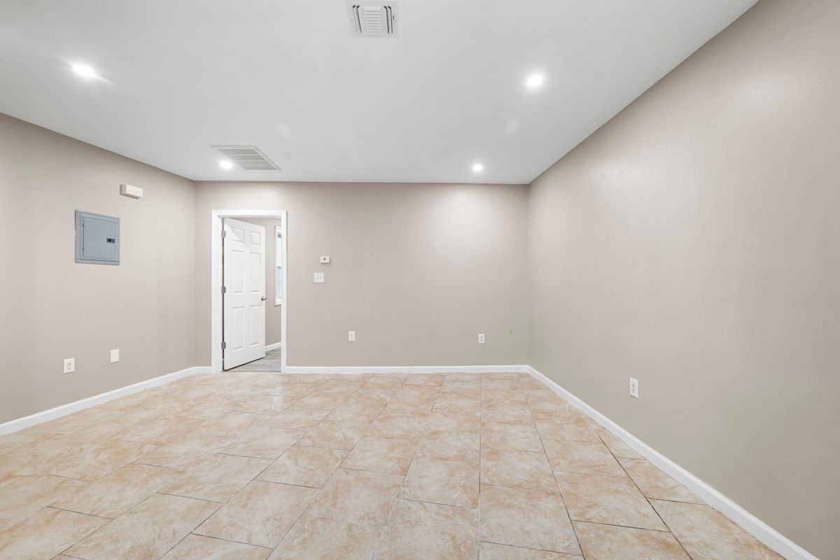 46 Jefferson Street ##2 - Photo 6 of 11