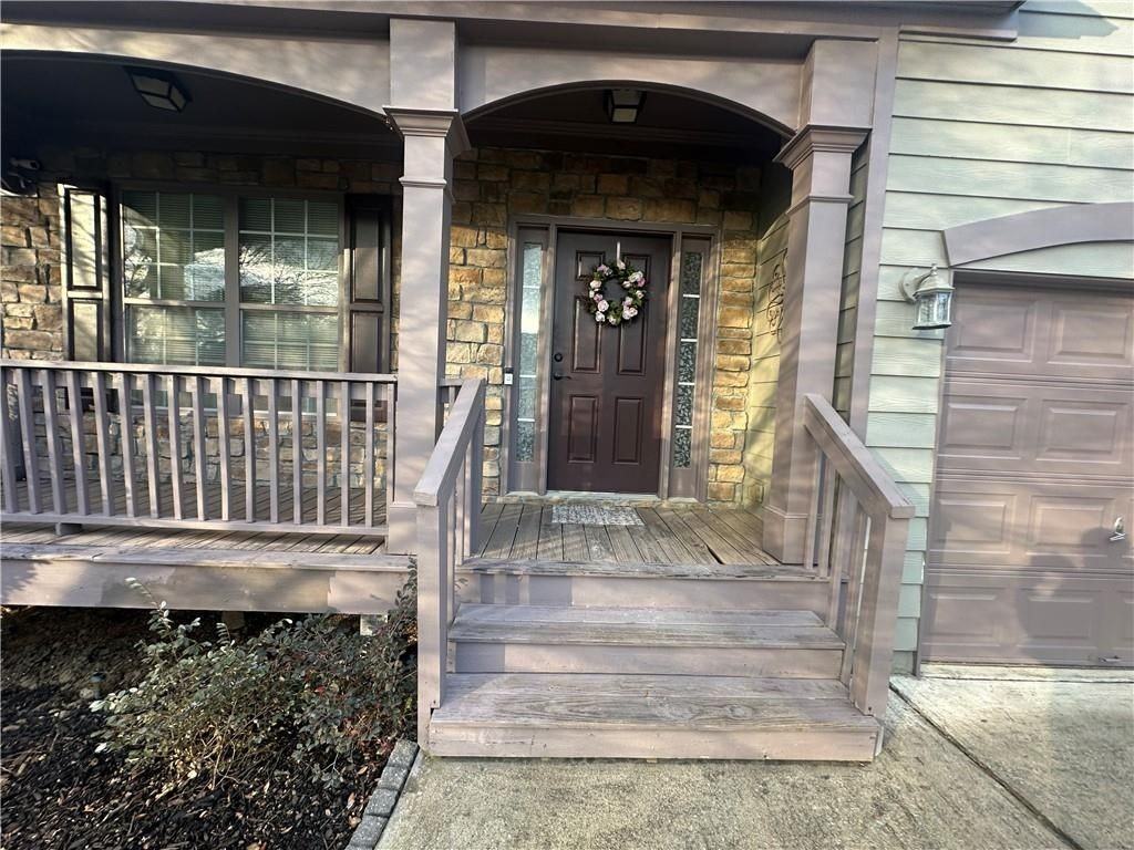 61 Longwood Court - Photo 3 of 50