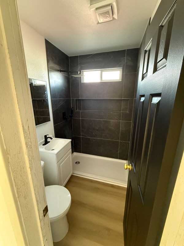 10752 Weigand Avenue - Photo 7 of 8