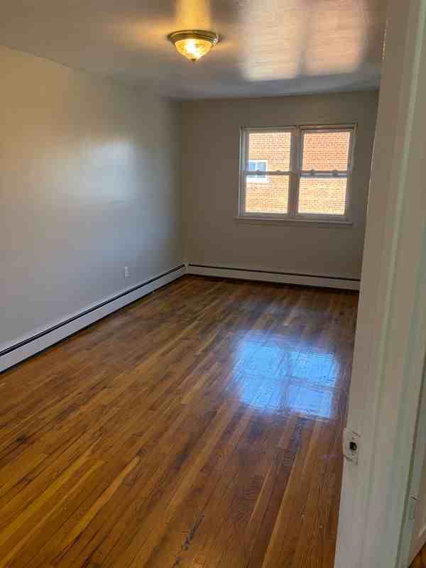 817 Van Nest Avenue ##2 - Photo 4 of 4