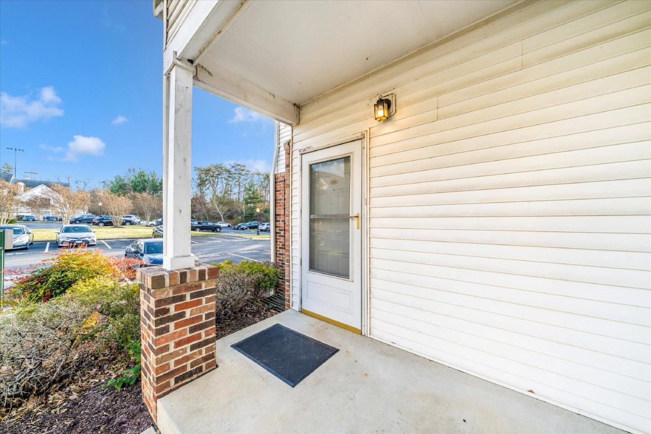 6520 Lake Park Drive #201 - Photo 4 of 46