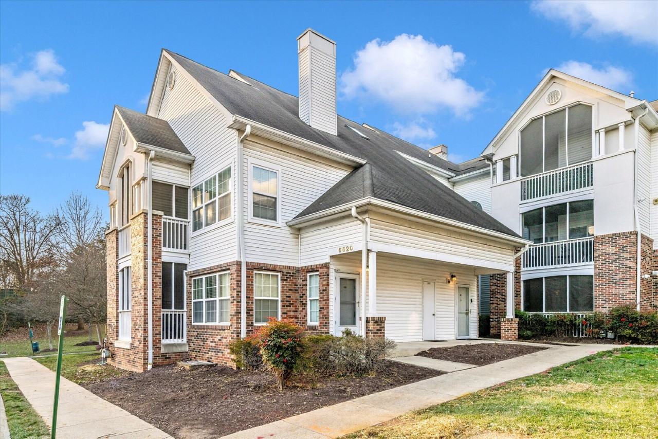 6520 Lake Park Drive #201 - Photo 6 of 46