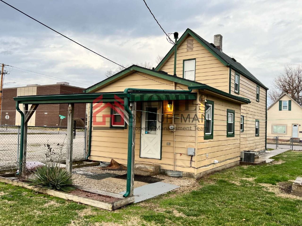 1114 North Elliot Street - Photo 2 of 4