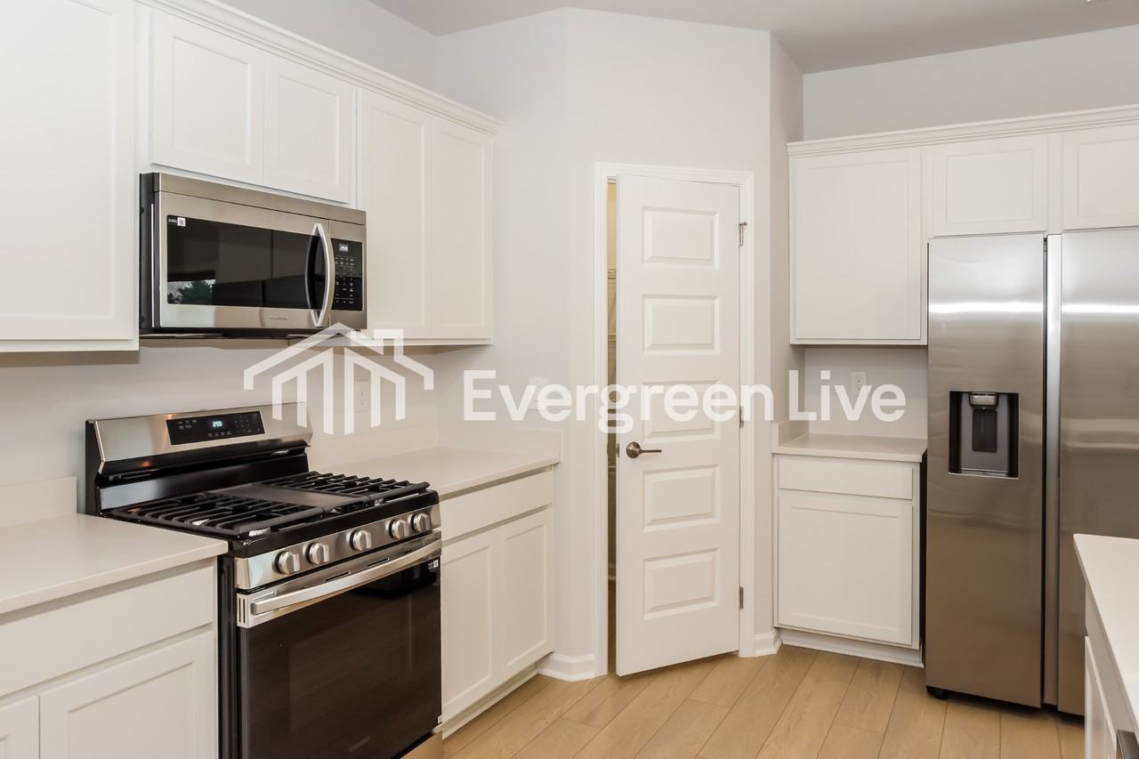 206 Exeter St - Photo 7 of 16