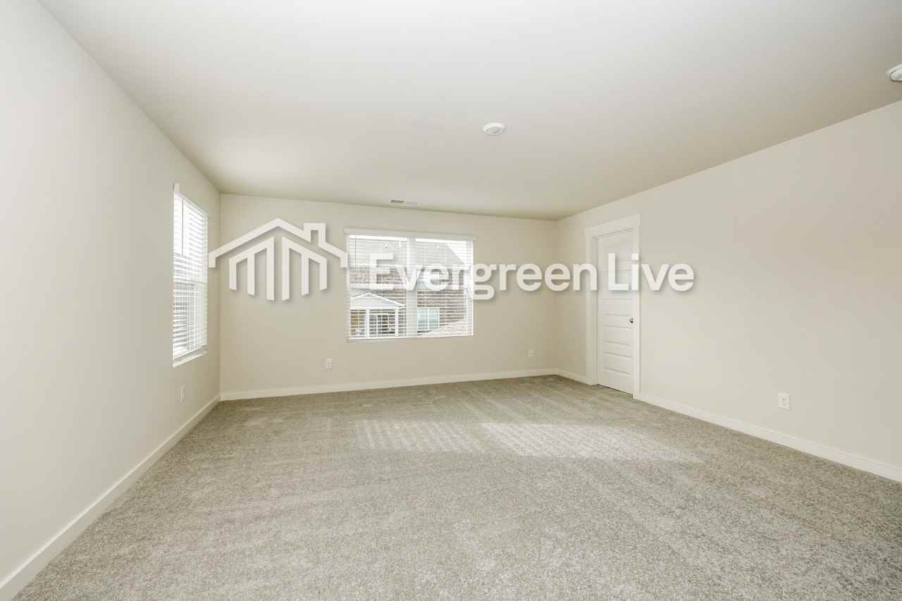 3423 Shigo St - Photo 6 of 15