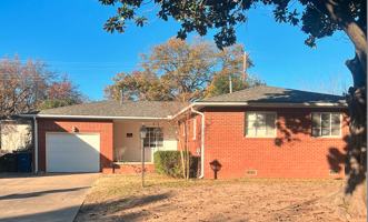 featured image of 1025 East 53rd Street