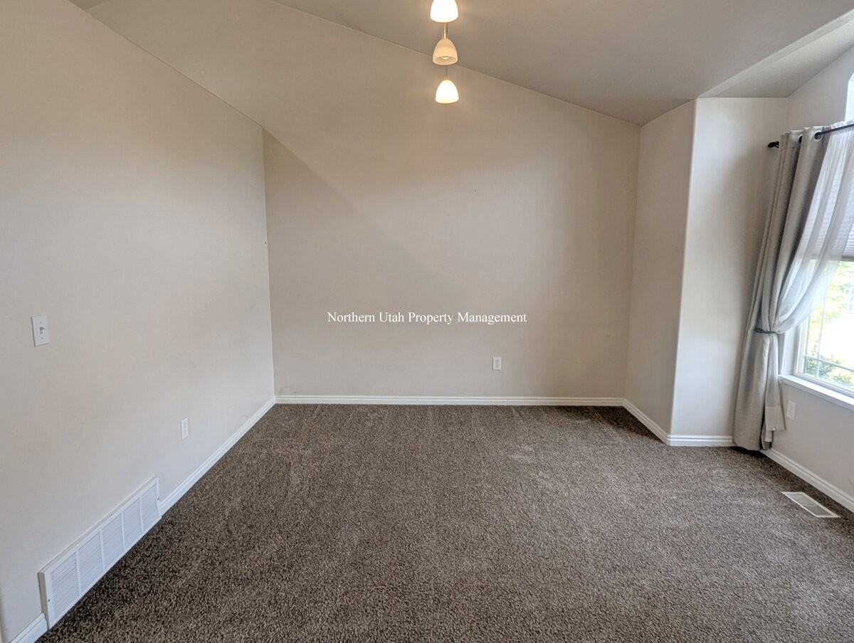 1148 6000 South - Photo 2 of 30