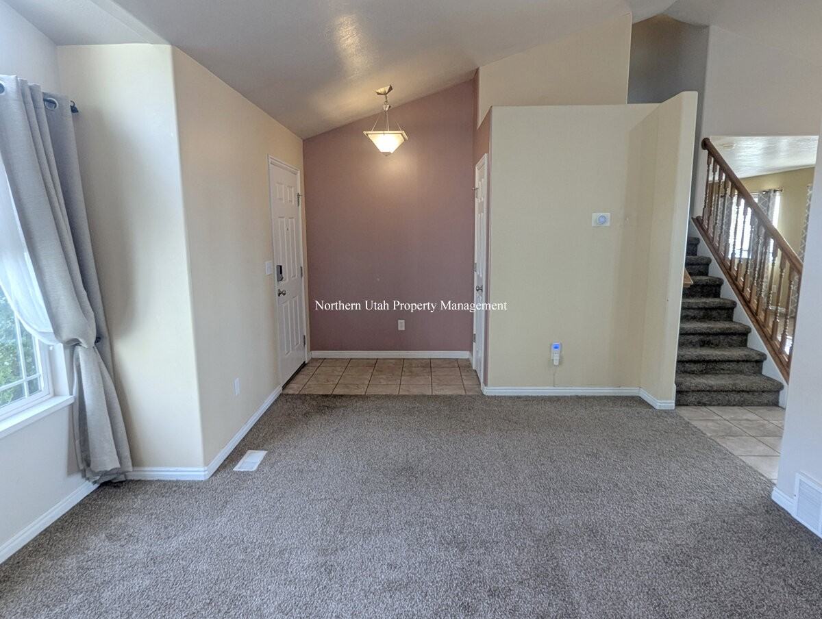 1148 6000 South - Photo 3 of 30