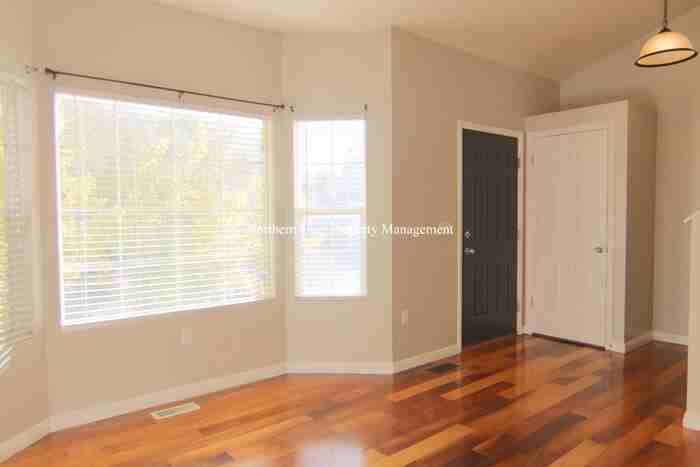 2790 West 2175 South - Photo 3 of 29