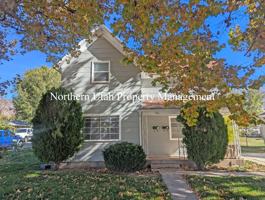 featured image of 1902 Jackson Ave #DOWN