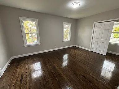 366 Taft Place - Photo 5 of 11