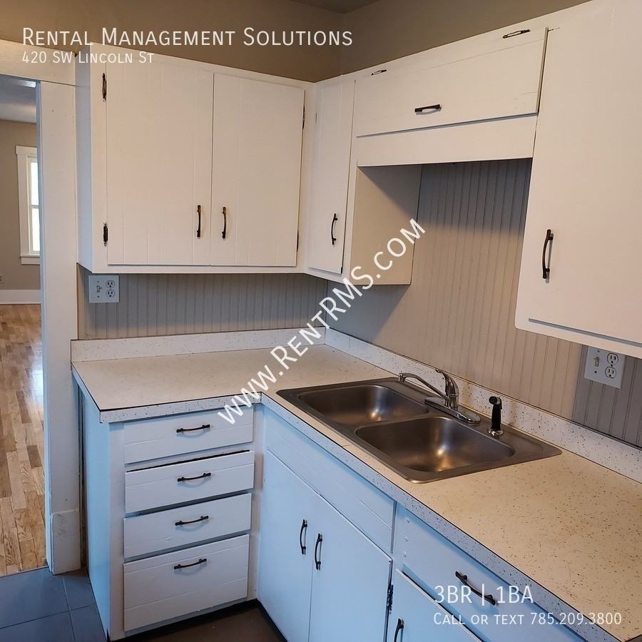 420 Southwest Lincoln Street - Photo 7 of 26