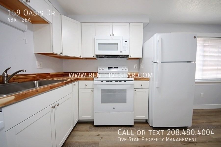 159 Oasis Dr - Photo 4 of 17