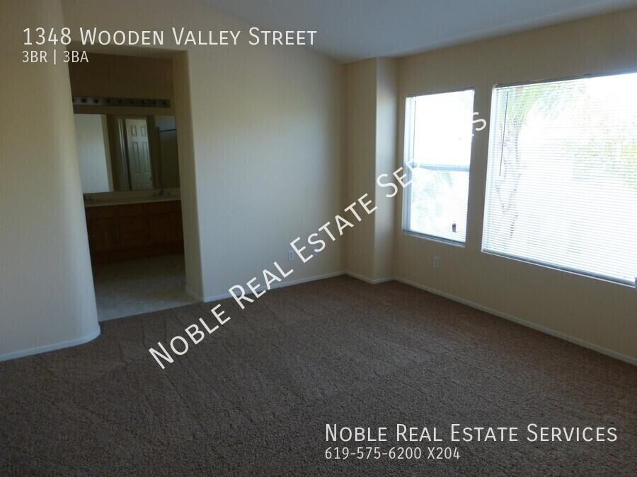 1348 Wooden Valley Street - Photo 5 of 12