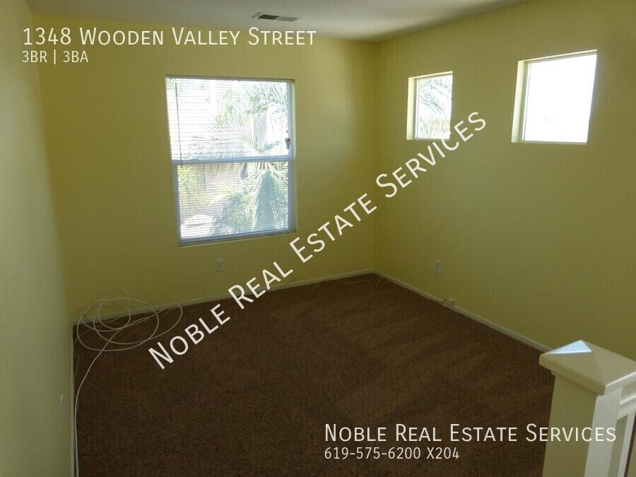 1348 Wooden Valley Street - Photo 7 of 12