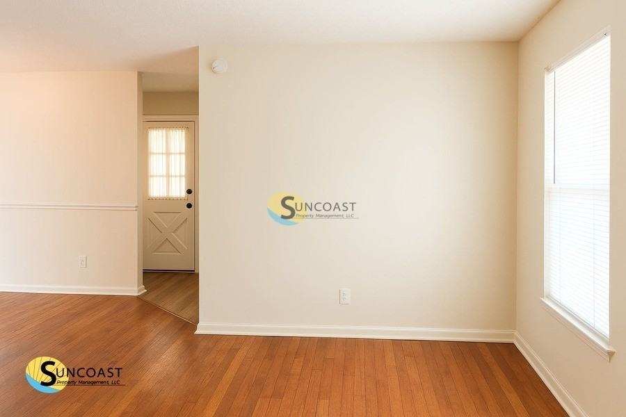 10310 East Briarcliff Road - Photo 3 of 10