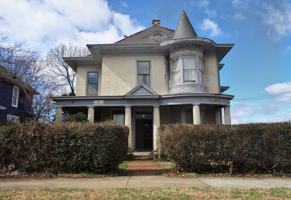 featured image of 1129 Rivermont Avenue #4