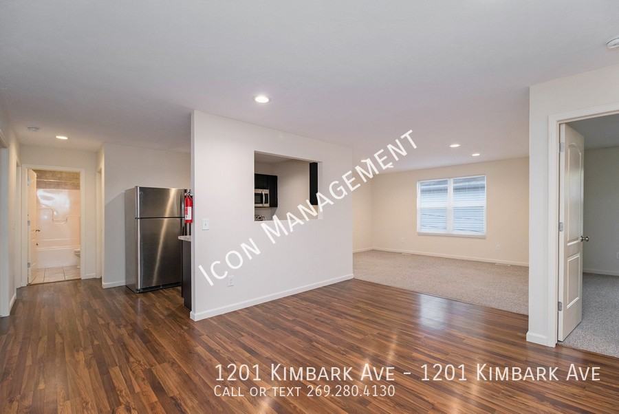 1201 Kimbark Avenue - Photo 6 of 21