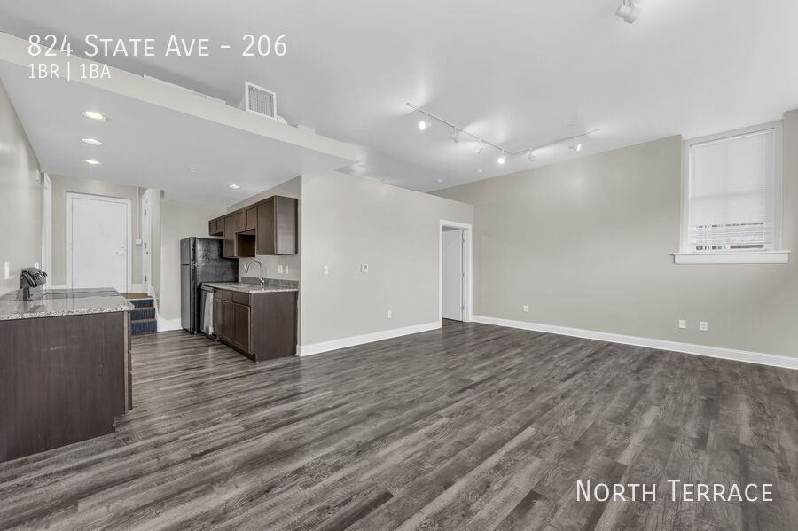 824 State Avenue #206 - Photo 4 of 27