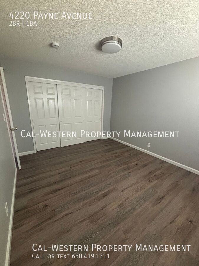 4220 Payne Ave - Photo 4 of 5