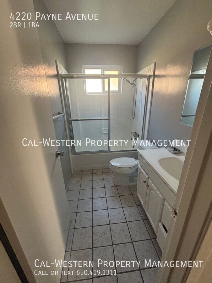 4220 Payne Ave - Photo 5 of 5