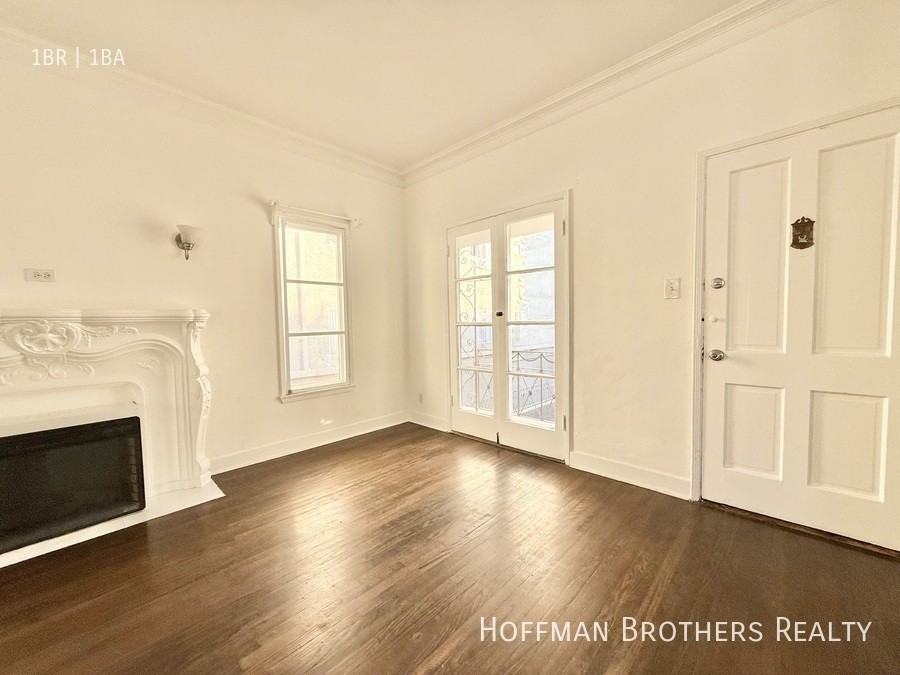 5447 Harold Way #8A - Photo 5 of 9