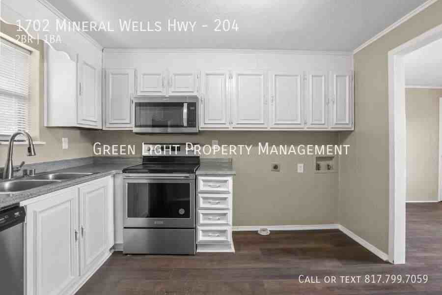 1702 Mineral Wells Highway #204 - Photo 6 of 11