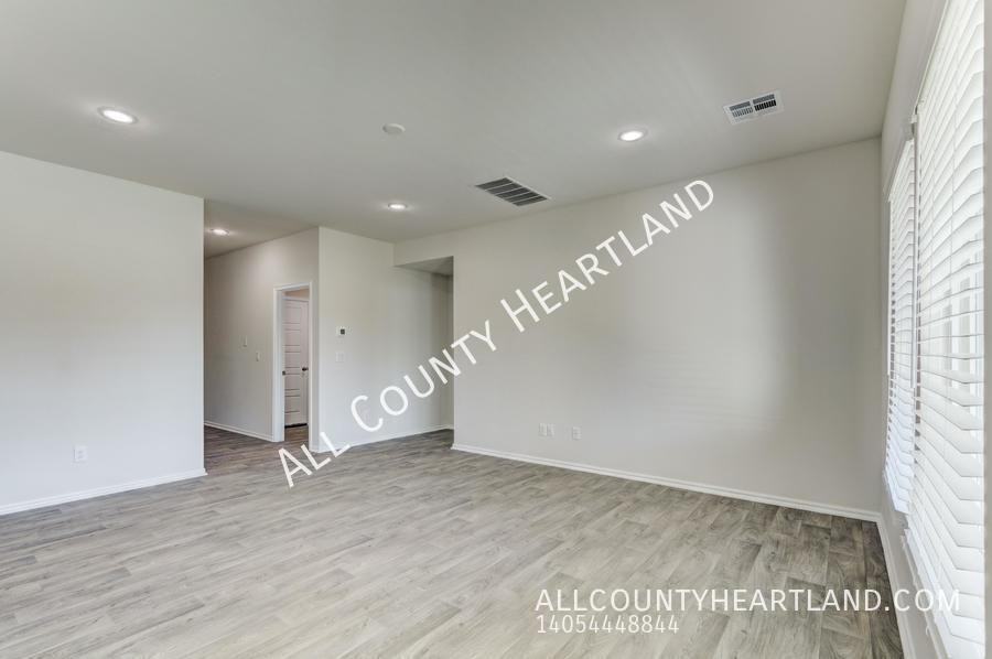 3425 Molly Drive - Photo 7 of 28