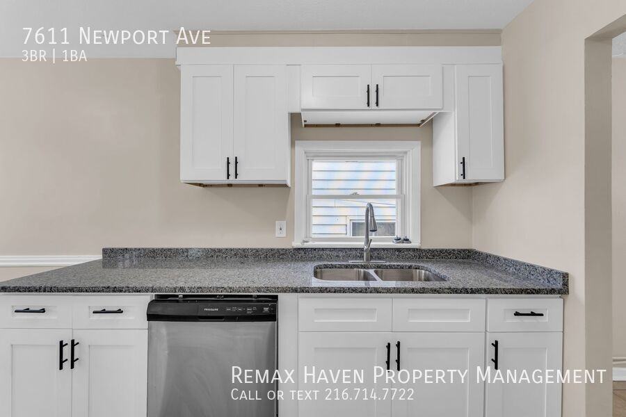 7611 Newport Avenue - Photo 7 of 22