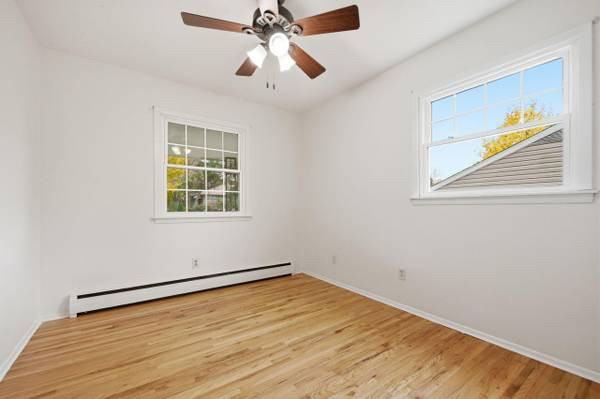 1439 McAfee St - Photo 6 of 12