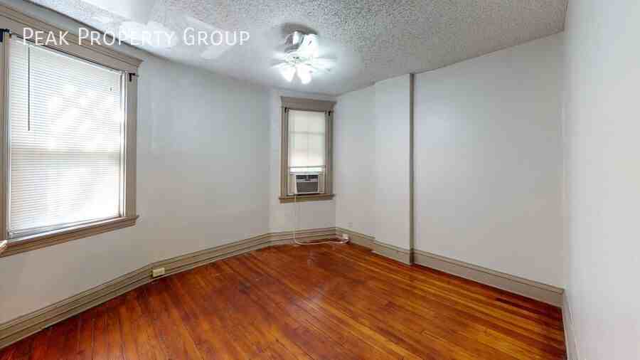 329 W Mcmillan St #3 - Photo 3 of 5