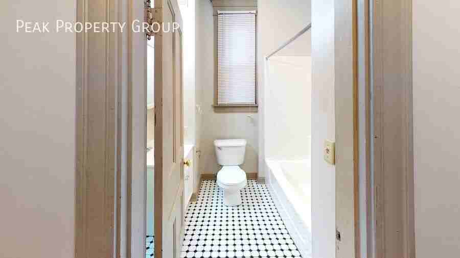 329 W Mcmillan St #3 - Photo 5 of 5