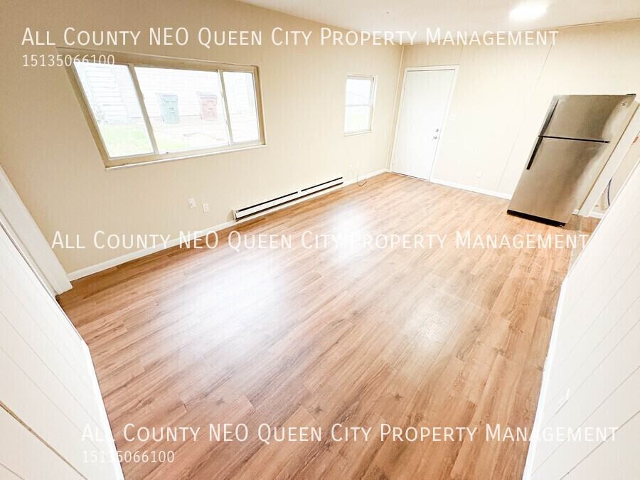 2440 Ulrich Ave - Photo 6 of 18