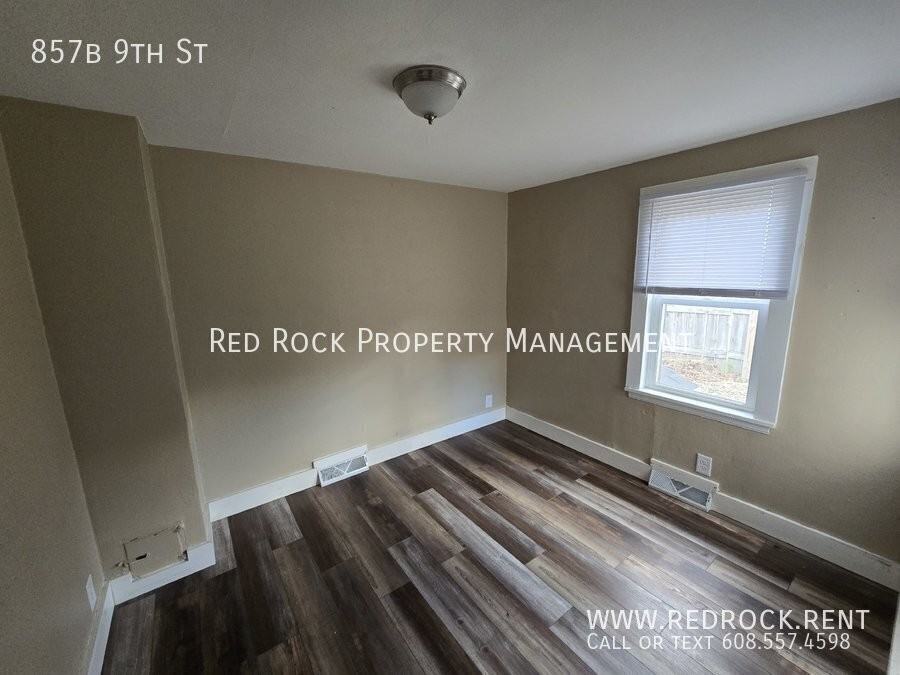 857B 9th St - Photo 4 of 8