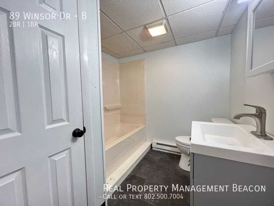 89 Winsor Dr #B - Photo 4 of 10