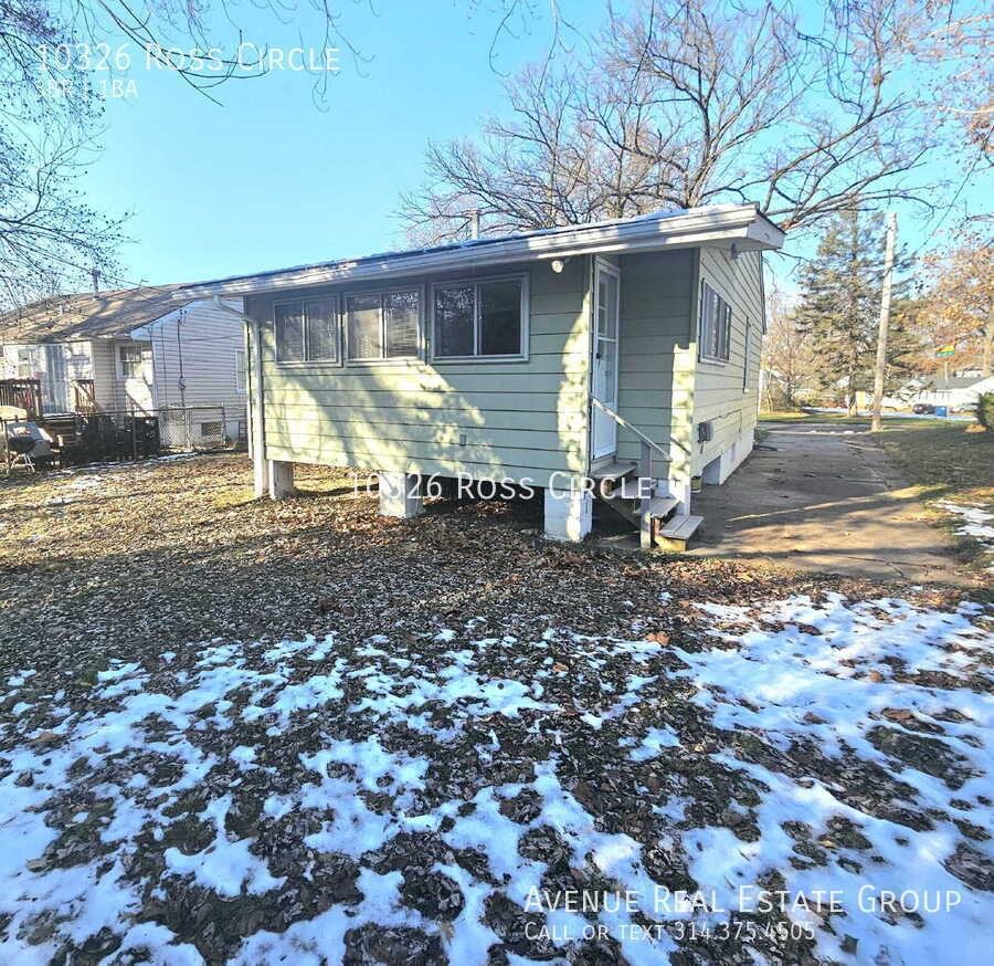 10326 Ross Cir - Photo 2 of 15