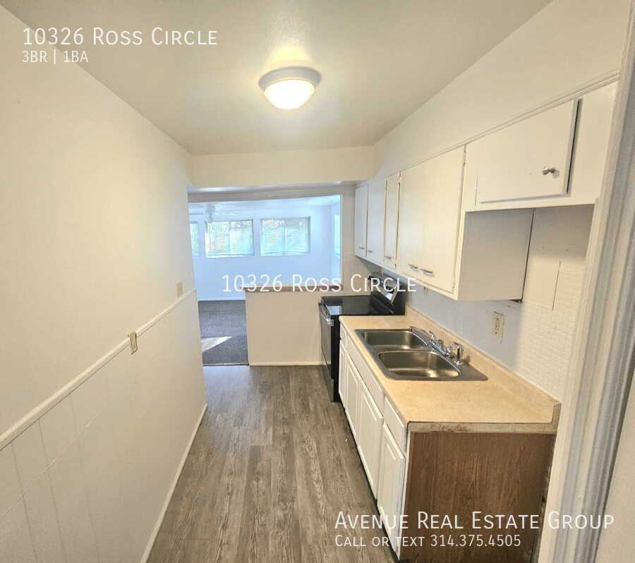 10326 Ross Cir - Photo 6 of 15