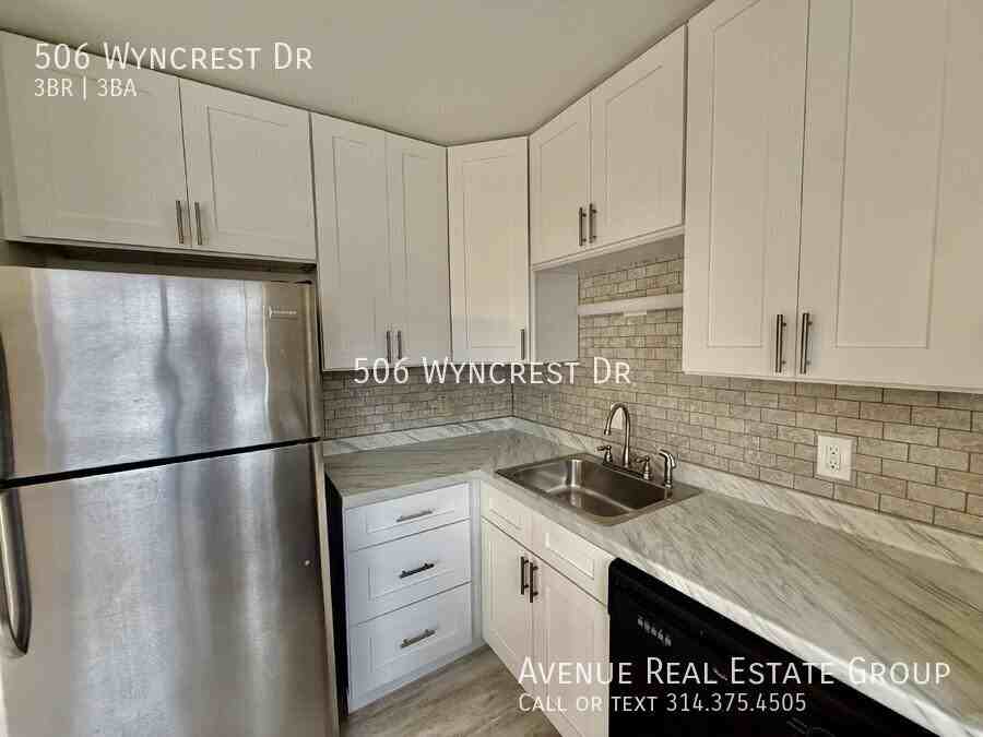 506 Wyncrest Dr - Photo 4 of 15