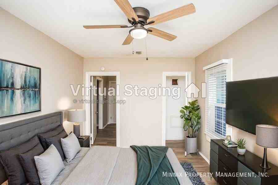 2404 27th Street - Photo 2 of 39