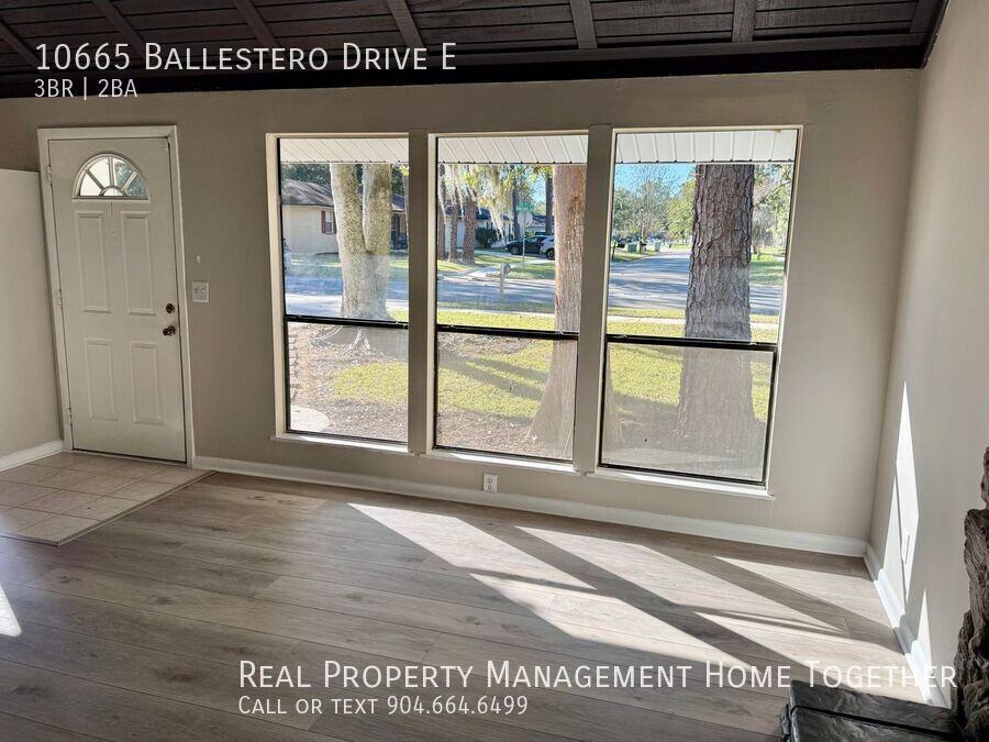 10665 East Ballestero Drive - Photo 5 of 36