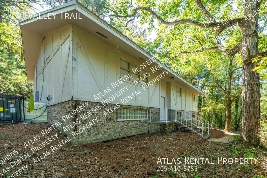 470 Valley Trl - Photo 4 of 24