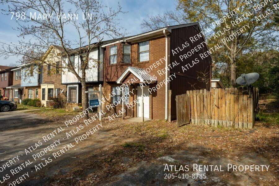 798 Mary Vann Ln - Photo 2 of 20