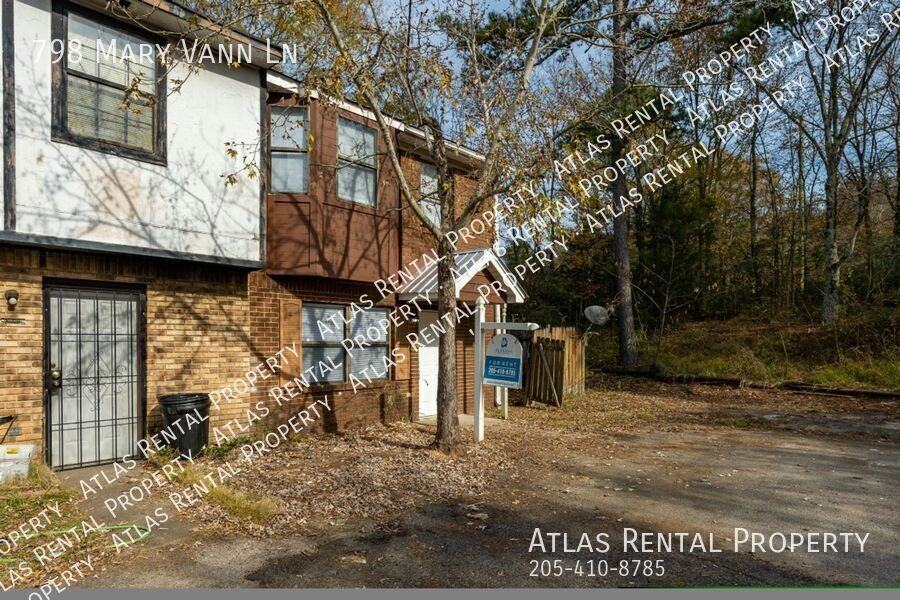 798 Mary Vann Ln - Photo 3 of 20