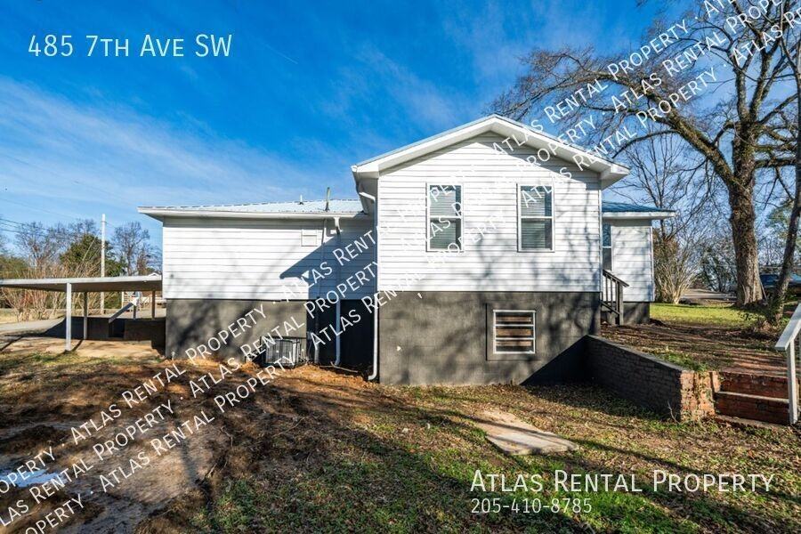 485 7th Avenue Southwest - Photo 3 of 20