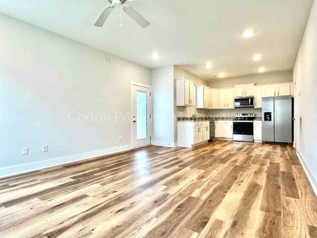 2852 Worth Dr #A - Photo 5 of 32