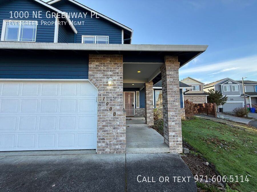1000 Northeast Greenway Place - Photo 2 of 45