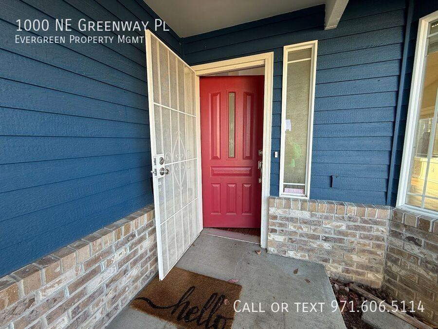 1000 Northeast Greenway Place - Photo 3 of 45