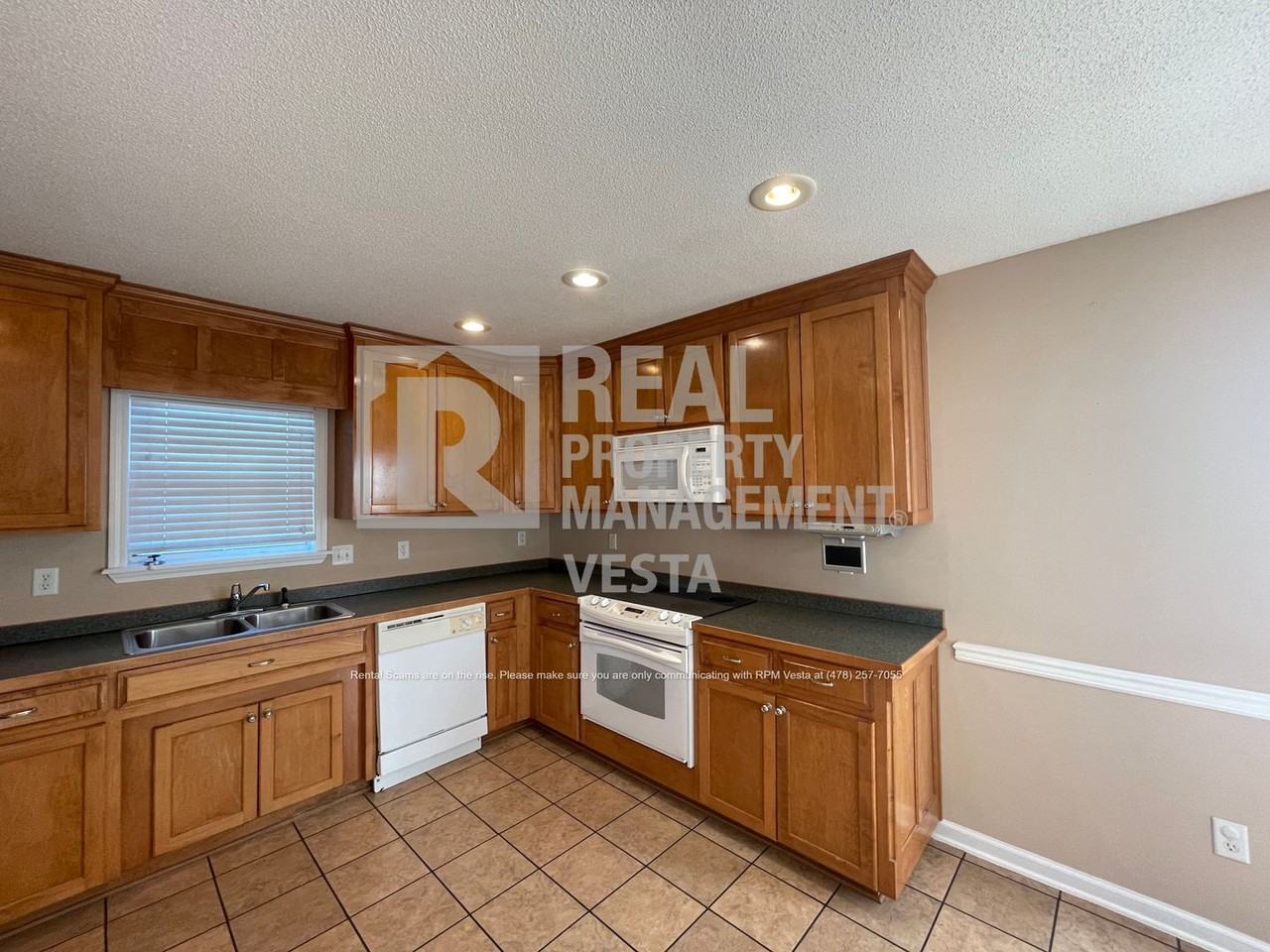 316 Wynfield Ln - Photo 6 of 21