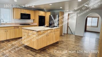 featured image of 1805 Joslyn Street #C