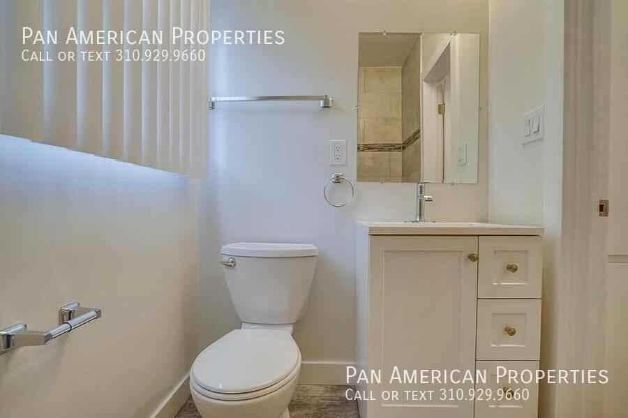 447 1/2 W 4th St #A - Photo 2 of 34